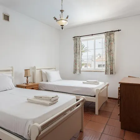 Coelho - Center With Pool By Hd וילה