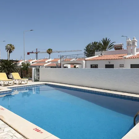 Coelho - Center With Pool By Hd Βίλα